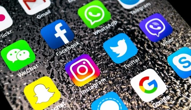 Το Facebook αποφάσισε να αλλάξει όνομα στο Instagram και το WhatsApp – Πώς θα λέγονται